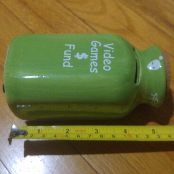 Green ceramic "Video Games $ Fund" bank with cork lid - Picture 2 of 3